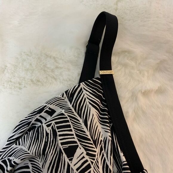 Women’s Calvin Klein tankini top - Picture 3 of 5